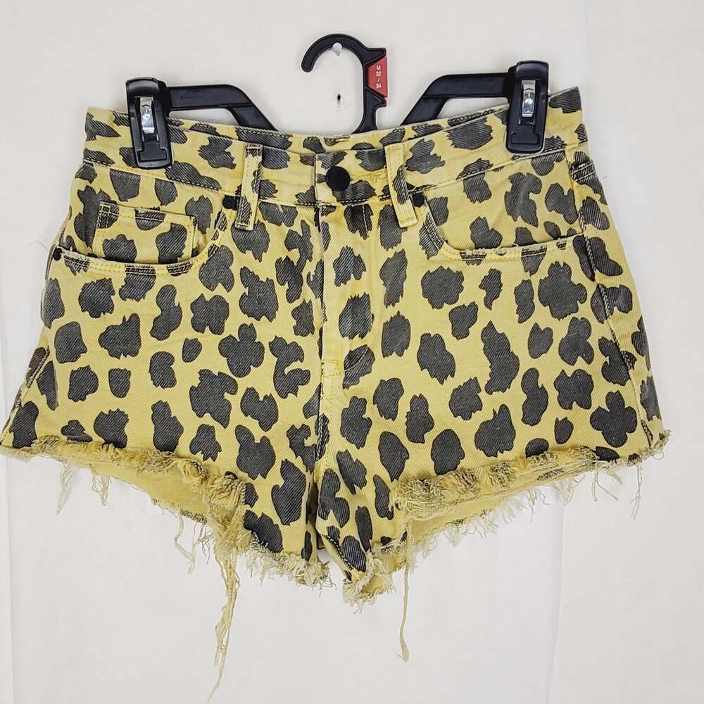 Blank NYC The Barrow leopard Vintage High Rise cut off shorts Size 26 Retro